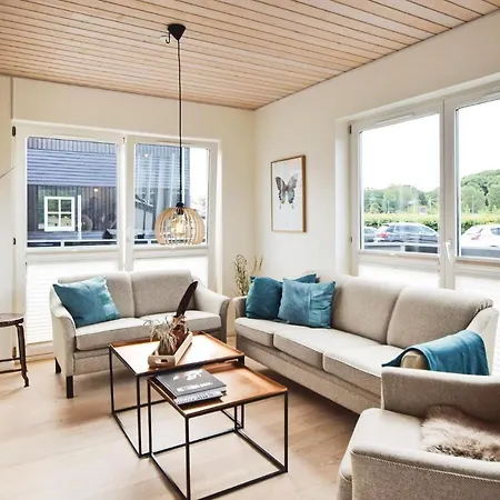 Three-bedroom Holiday In Juelsminde * Juelsminde (Hedensted)